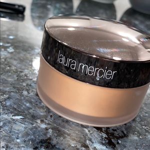 Laura Mercier Setting Powder